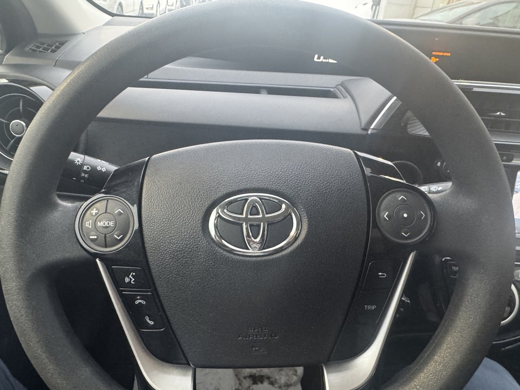 Toyota Prius c Upgrade 2019-3