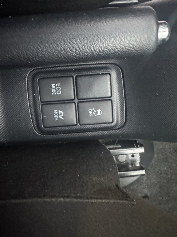 Toyota Prius c Upgrade 2019-1