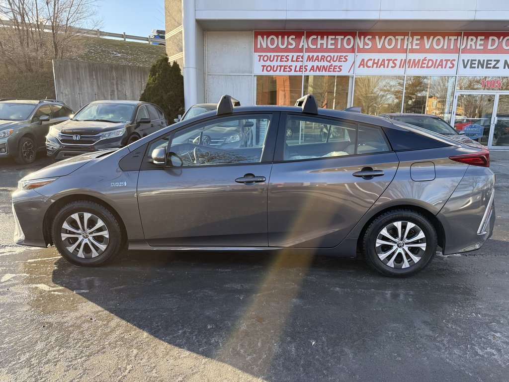 Toyota Prius Prime  2021-2