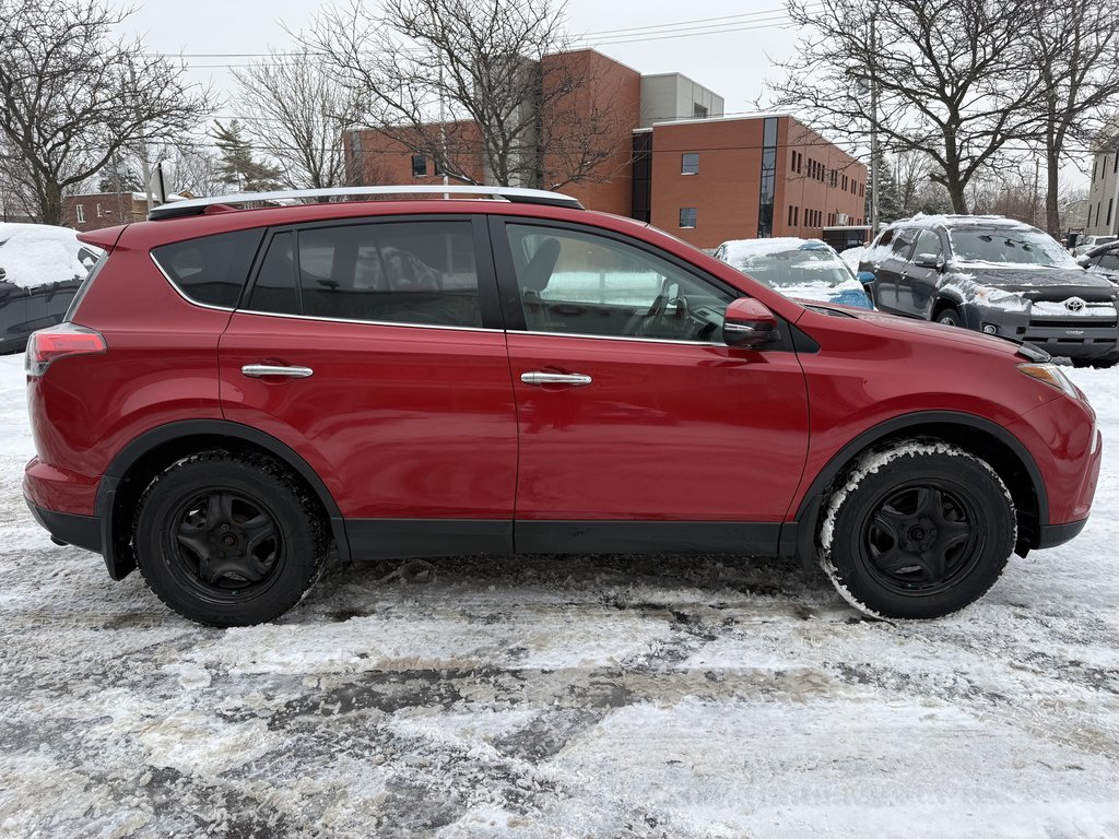 Toyota RAV4 Limited 2016-5