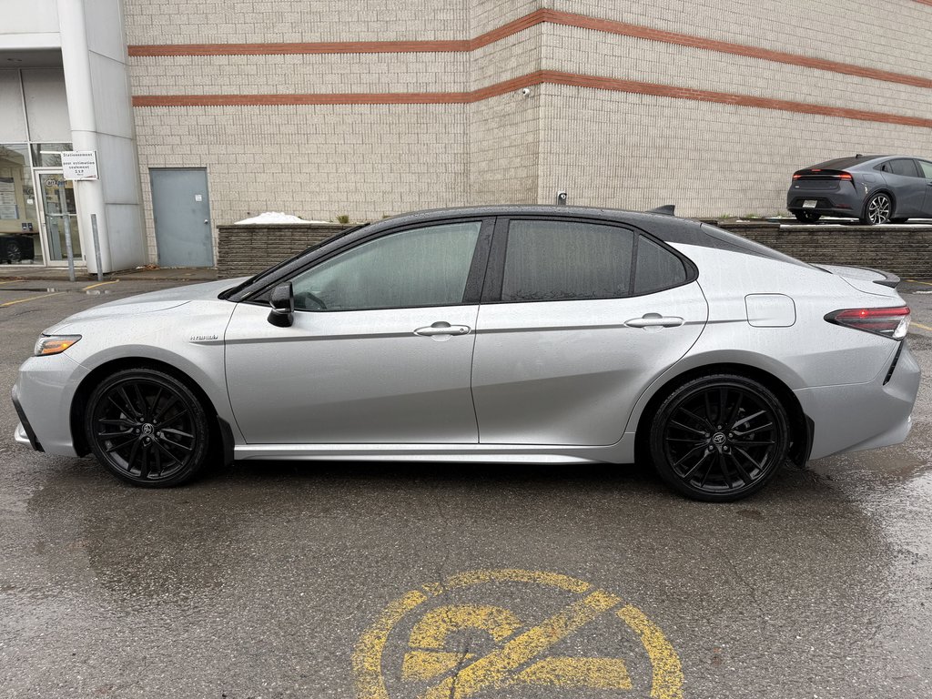 Toyota Camry Hybrid XSE 2021-1