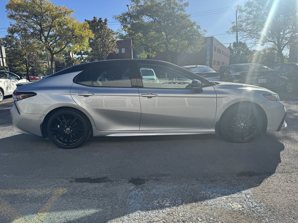 Toyota Camry Hybrid XSE 2023-5