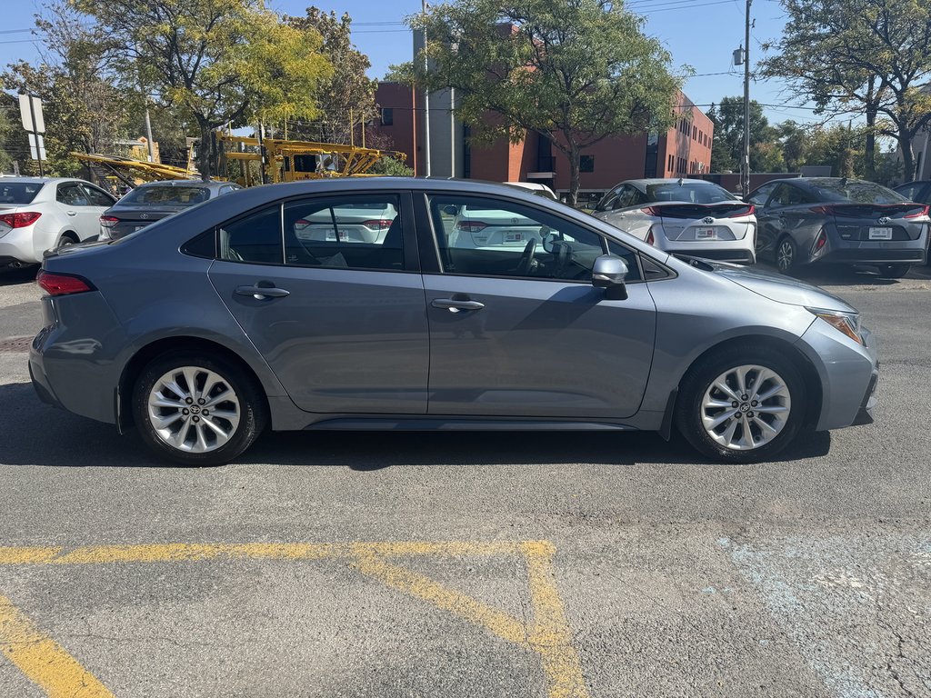 Toyota Corolla SE 2022-4