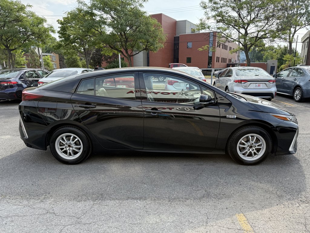 Toyota Prius Prime Upgrade 2020-6