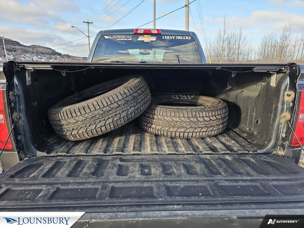 2018 Chevrolet Silverado 1500 in Dalhousie, New Brunswick - 6 - w1024h768px