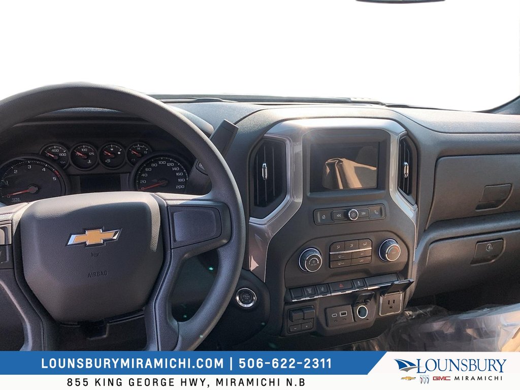 2025 Chevrolet Silverado 3500HD CC in Miramichi, New Brunswick - 12 - w1024h768px