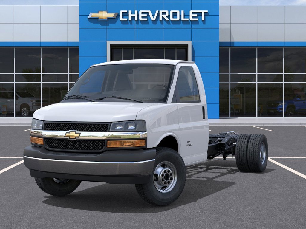 Chevrolet EXPRESS CUTAWAY 4500  2025 à Saint-Hyacinthe, Québec - 6 - w1024h768px