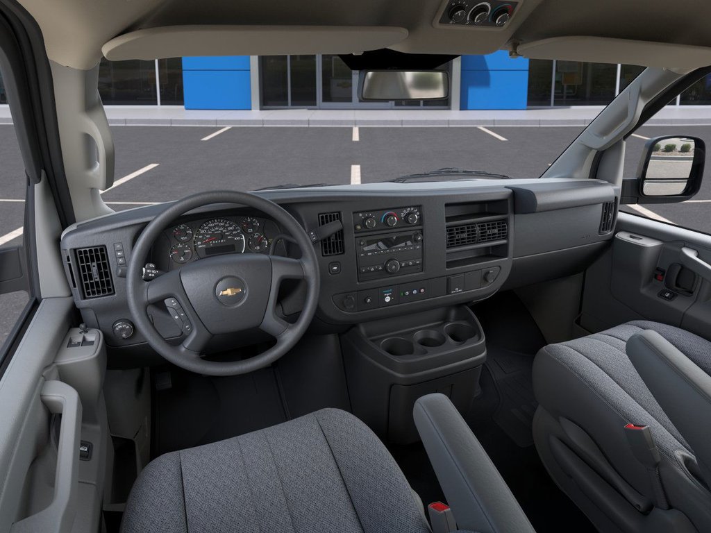 Chevrolet Express Passenger 3500  2025 à Saint-Hyacinthe, Québec - 15 - w1024h768px