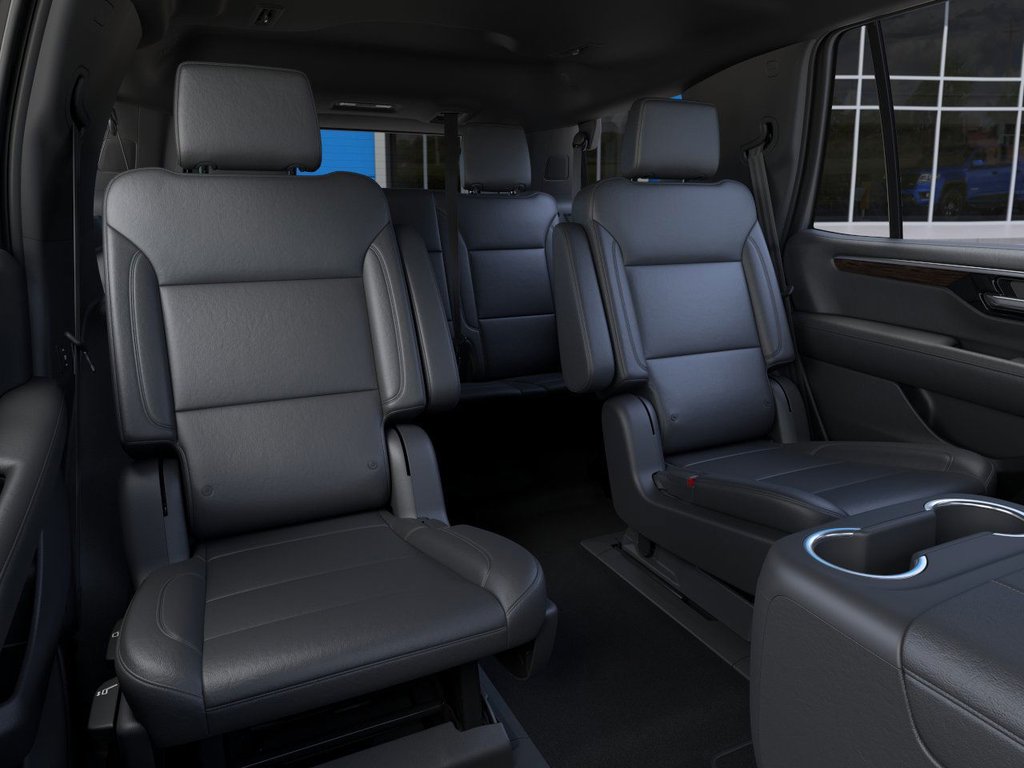 2025 Chevrolet Tahoe in Saint-Hyacinthe, Quebec - 17 - w1024h768px