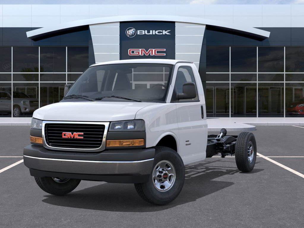 2025 GMC Savana Commercial Cutaway in Saint-Hyacinthe, Quebec - 6 - w1024h768px