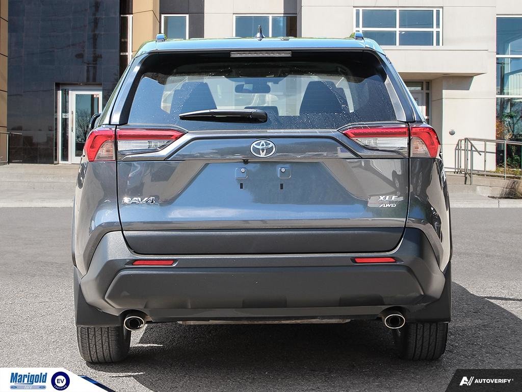 2020  RAV4 XLE in Whitby, Ontario - 5 - w1024h768px