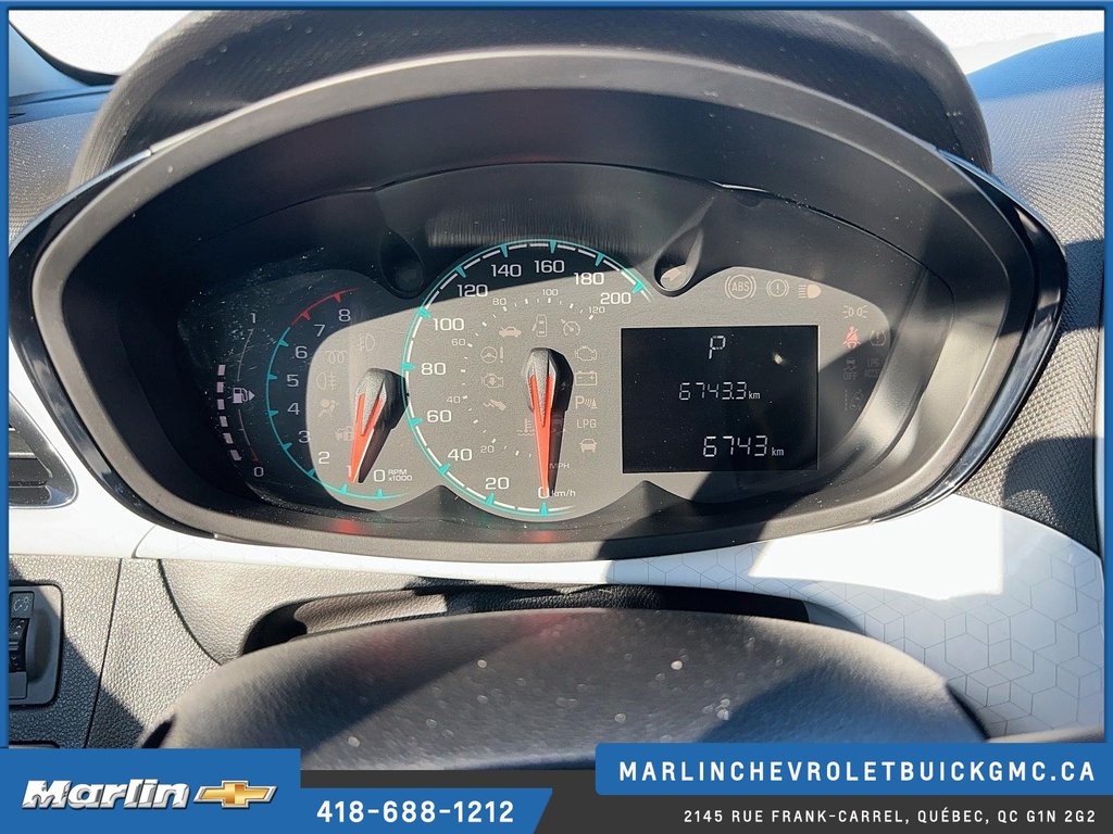 Chevrolet Spark  2016 à Quebec, Québec - 13 - w1024h768px