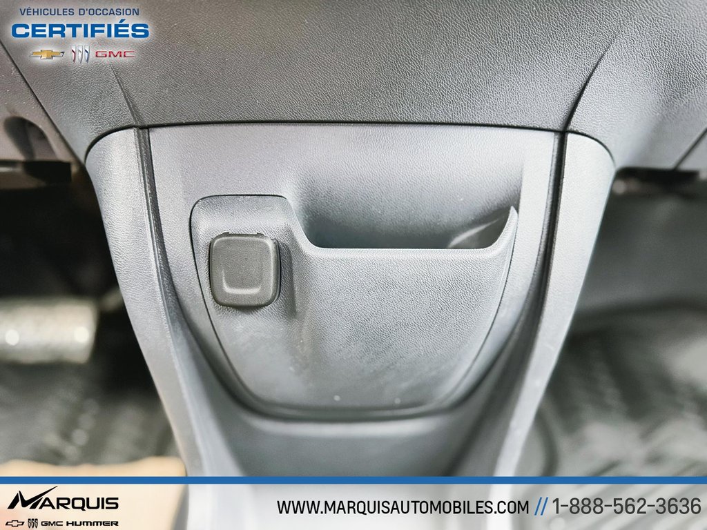 2020 Chevrolet Bolt EV in Matane, Quebec - 10 - w1024h768px
