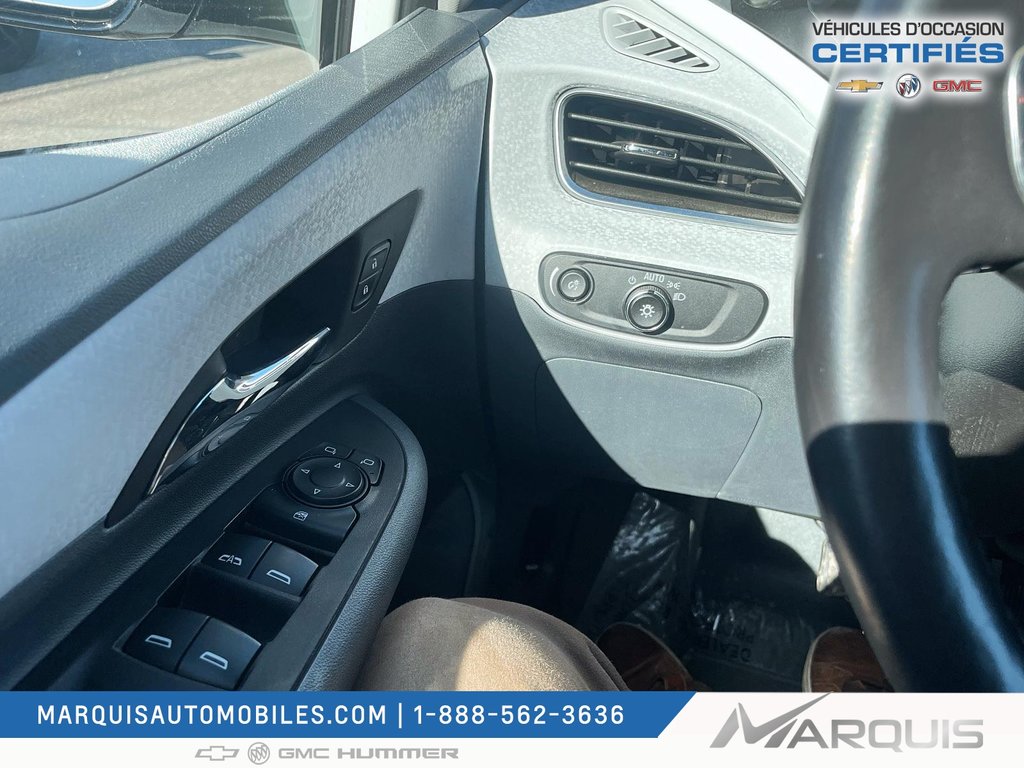 Chevrolet Bolt EV  2021 à Matane, Québec - 7 - w1024h768px