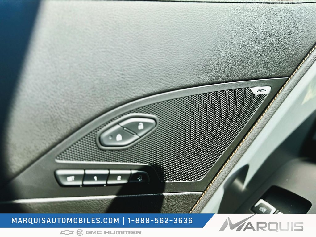 2015 Chevrolet Corvette in Matane, Quebec - 5 - w1024h768px