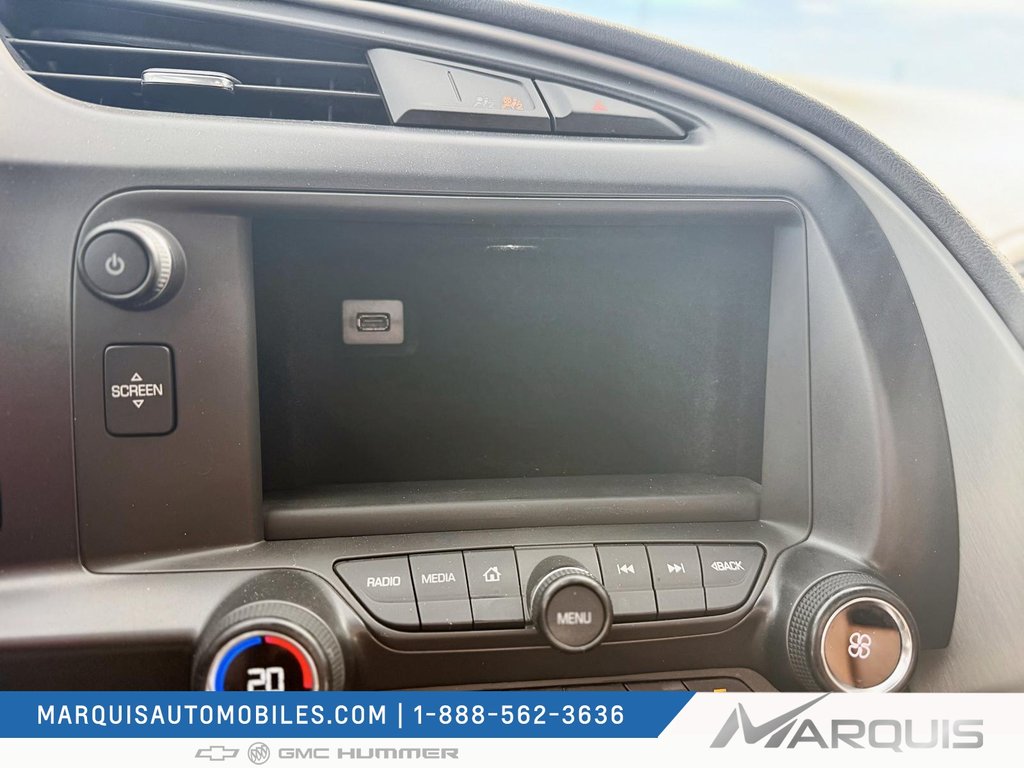 2015 Chevrolet Corvette in Matane, Quebec - 14 - w1024h768px