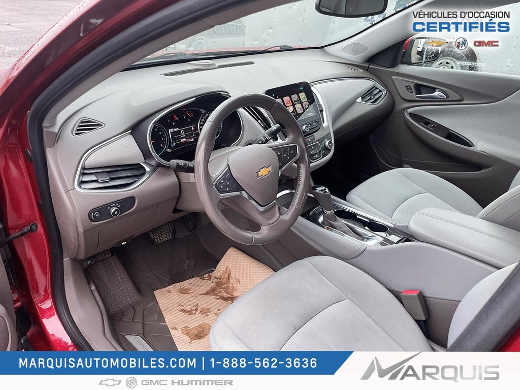 Chevrolet Malibu  2018 à Matane, Québec - 5 - w1024h768px