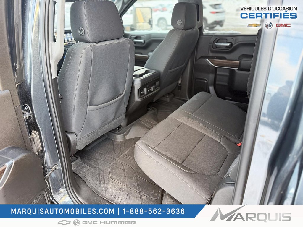 2021 Chevrolet Silverado 1500 in Matane, Quebec - 17 - w1024h768px