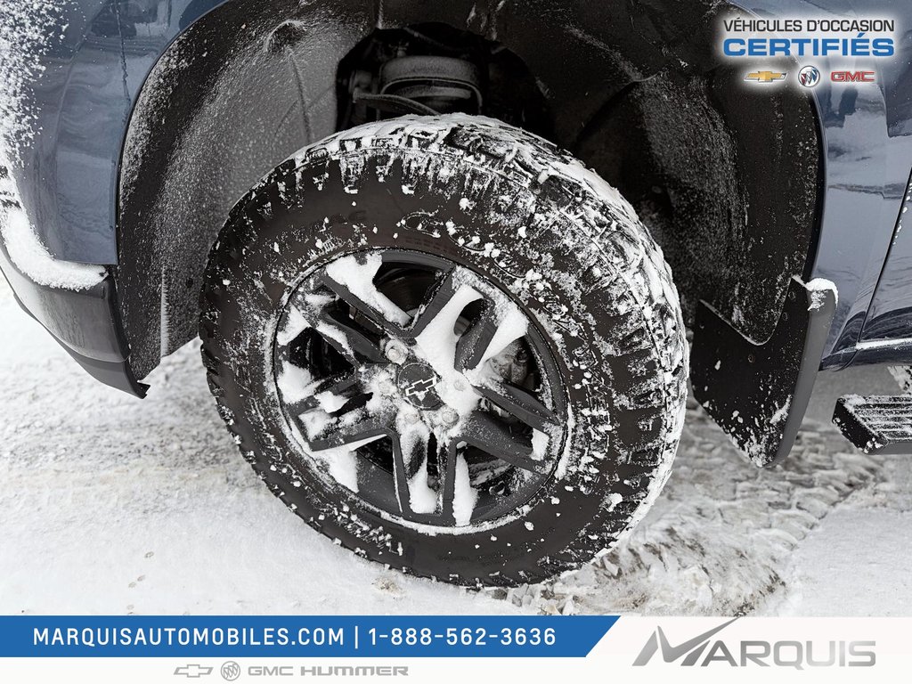 Chevrolet Silverado 1500  2021 à Matane, Québec - 4 - w1024h768px