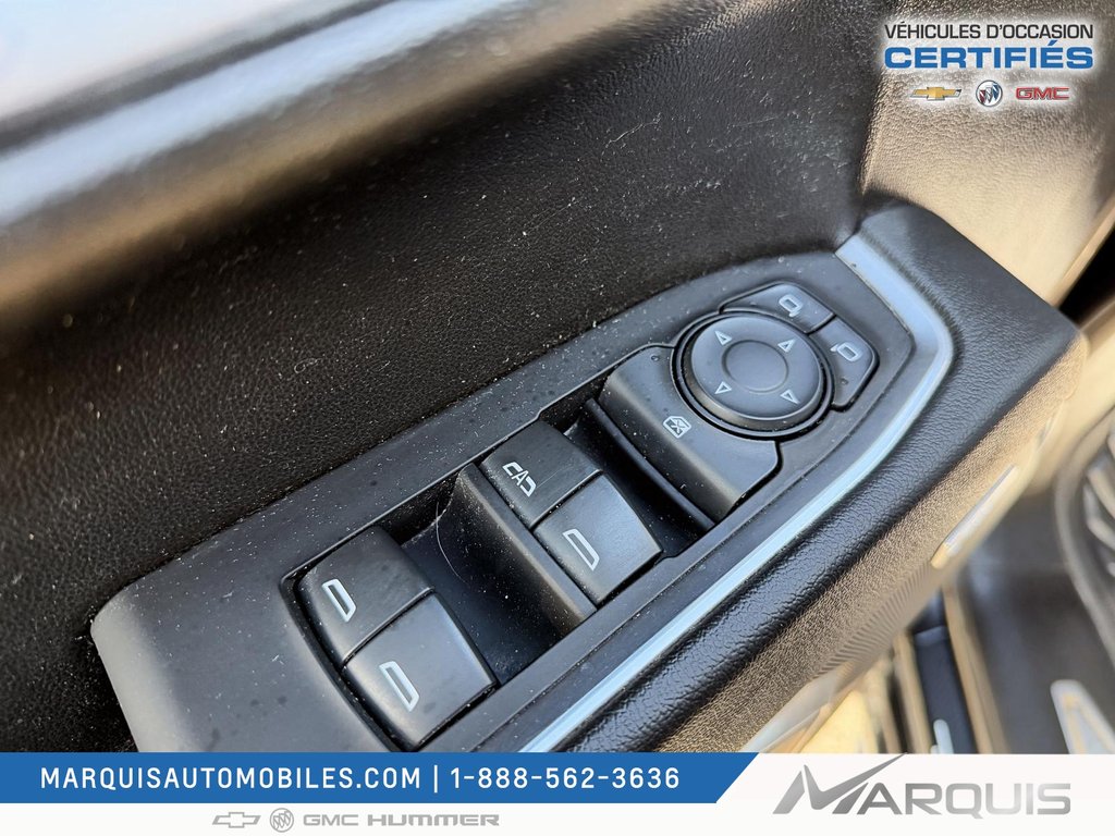 Chevrolet Silverado 1500  2022 à Matane, Québec - 5 - w1024h768px
