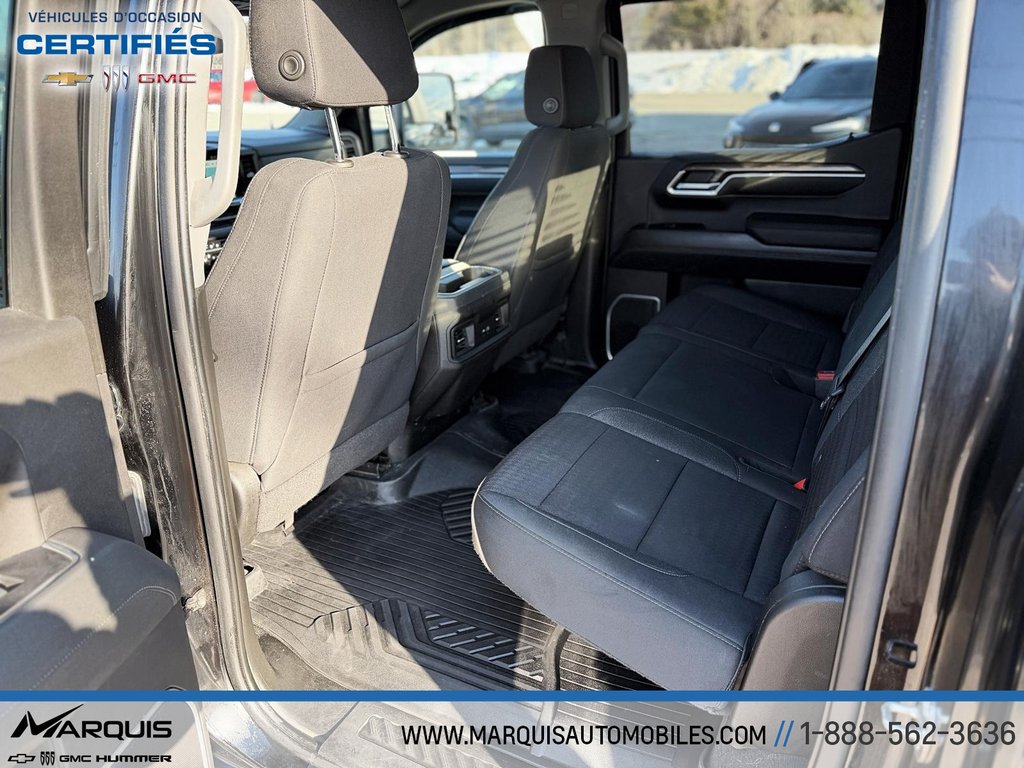 2022 Chevrolet Silverado 1500 in Matane, Quebec - 17 - w1024h768px
