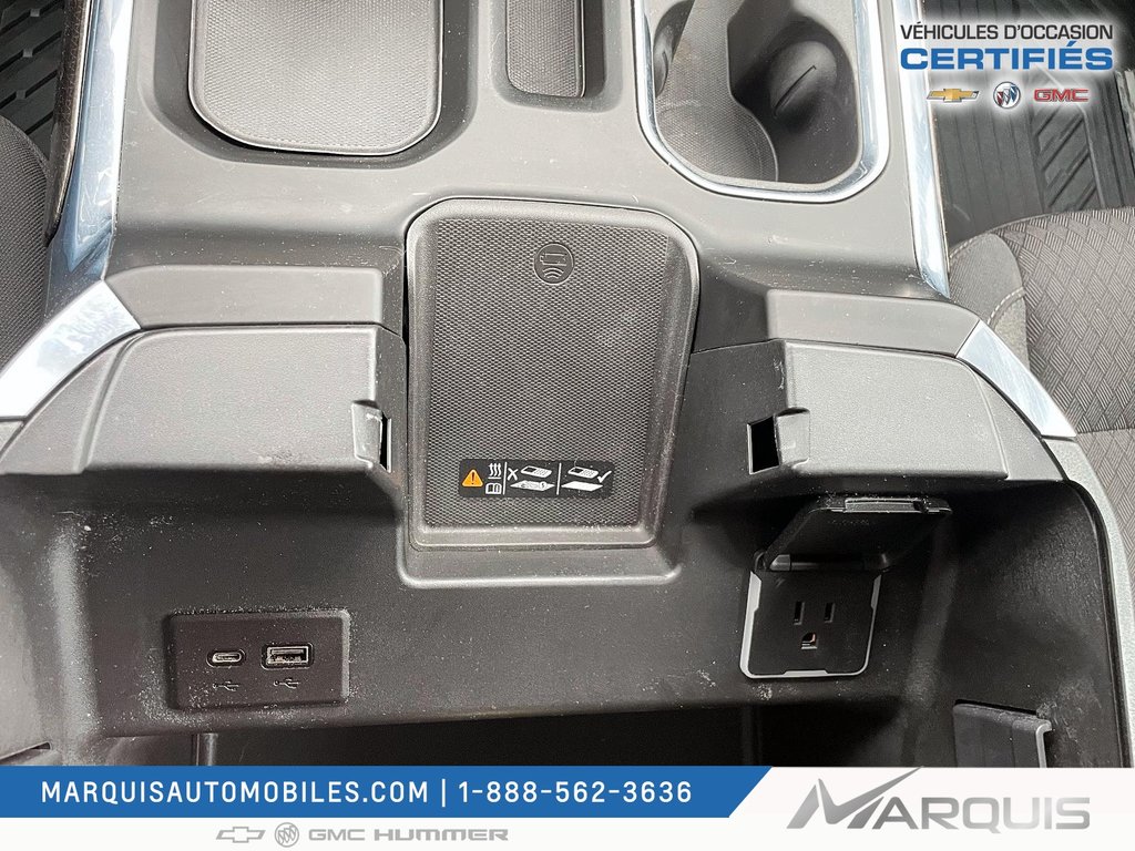 Chevrolet Silverado 1500  2022 à Matane, Québec - 14 - w1024h768px