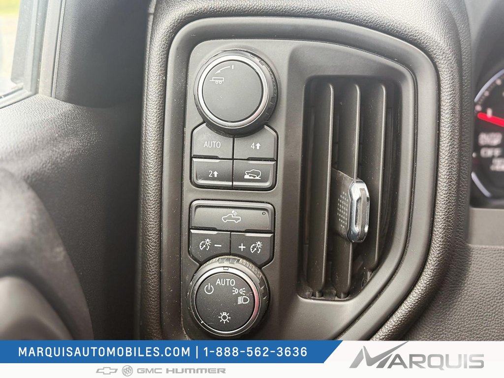 2022 Chevrolet Silverado 1500 in Matane, Quebec - 22 - w1024h768px