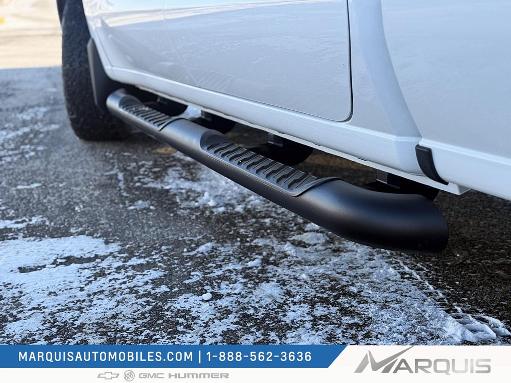 2023 Chevrolet Silverado 1500 in Matane, Quebec - 15 - w1024h768px