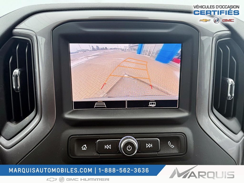 Chevrolet Silverado 1500  2023 à Matane, Québec - 13 - w1024h768px