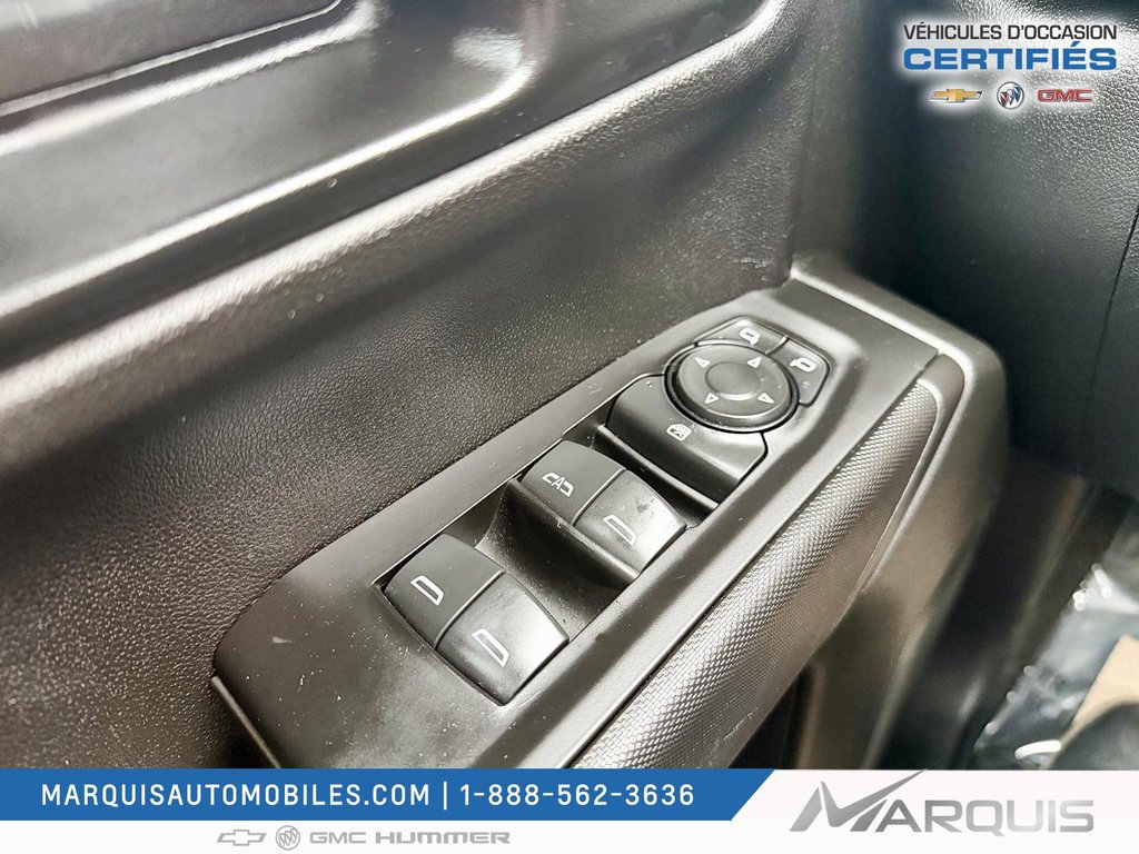Chevrolet Silverado 1500  2023 à Matane, Québec - 5 - w1024h768px