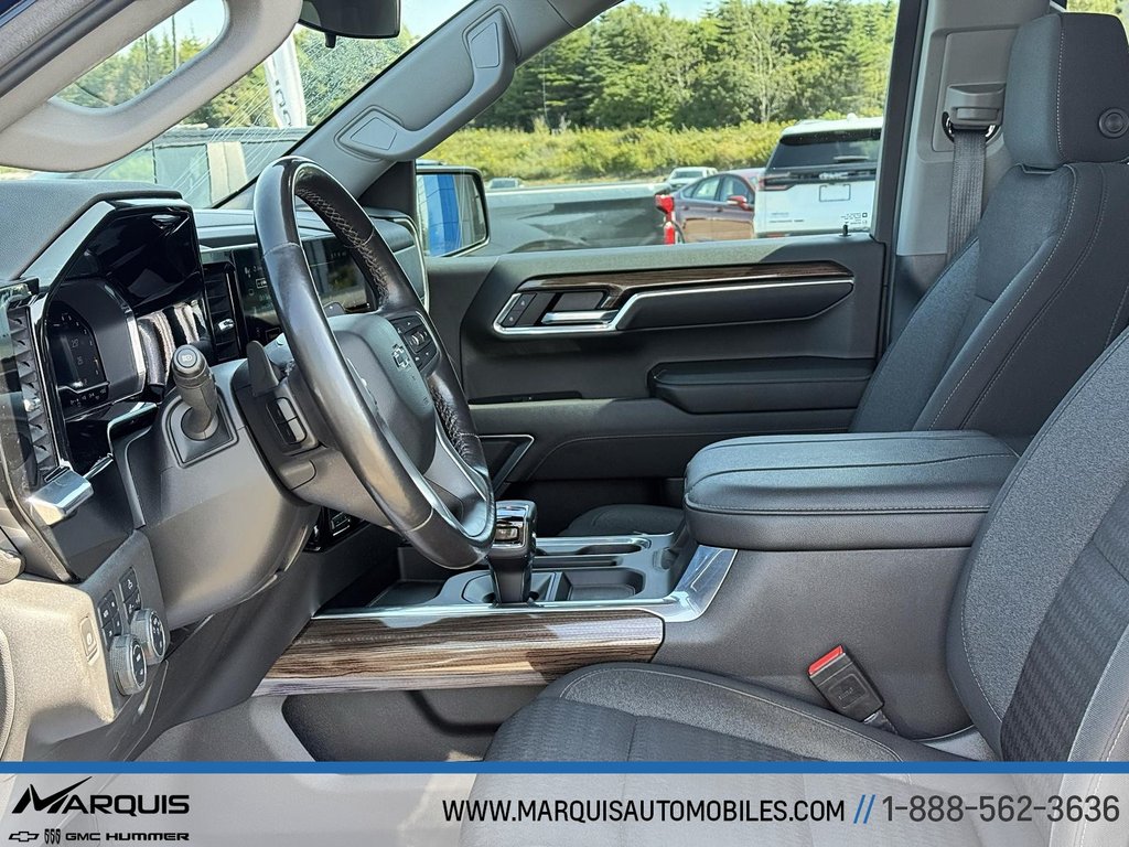 2023 Chevrolet Silverado 1500 in Matane, Quebec - 16 - w1024h768px