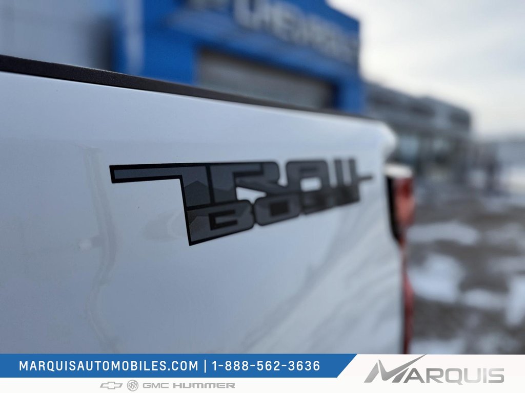 2025 Chevrolet Silverado 2500 HD in Matane, Quebec - 3 - w1024h768px