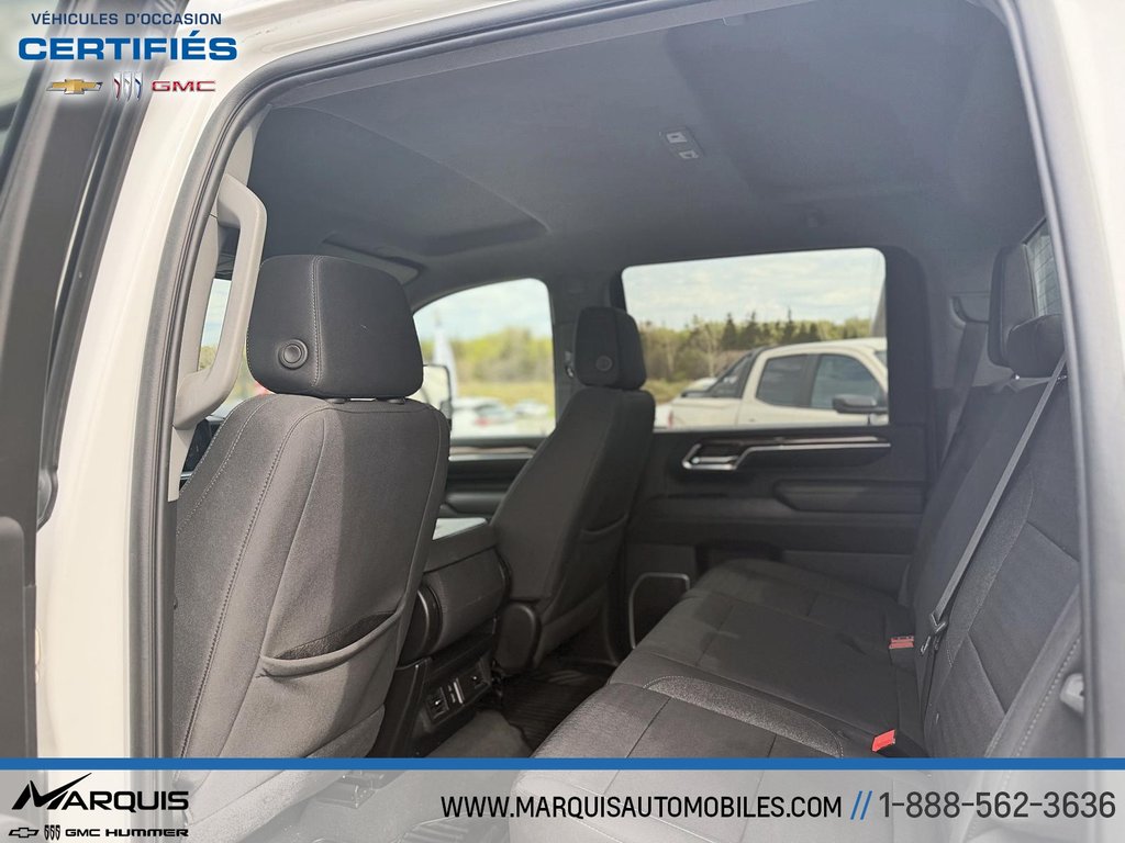 2024 Chevrolet Silverado 2500HD in Matane, Quebec - 16 - w1024h768px