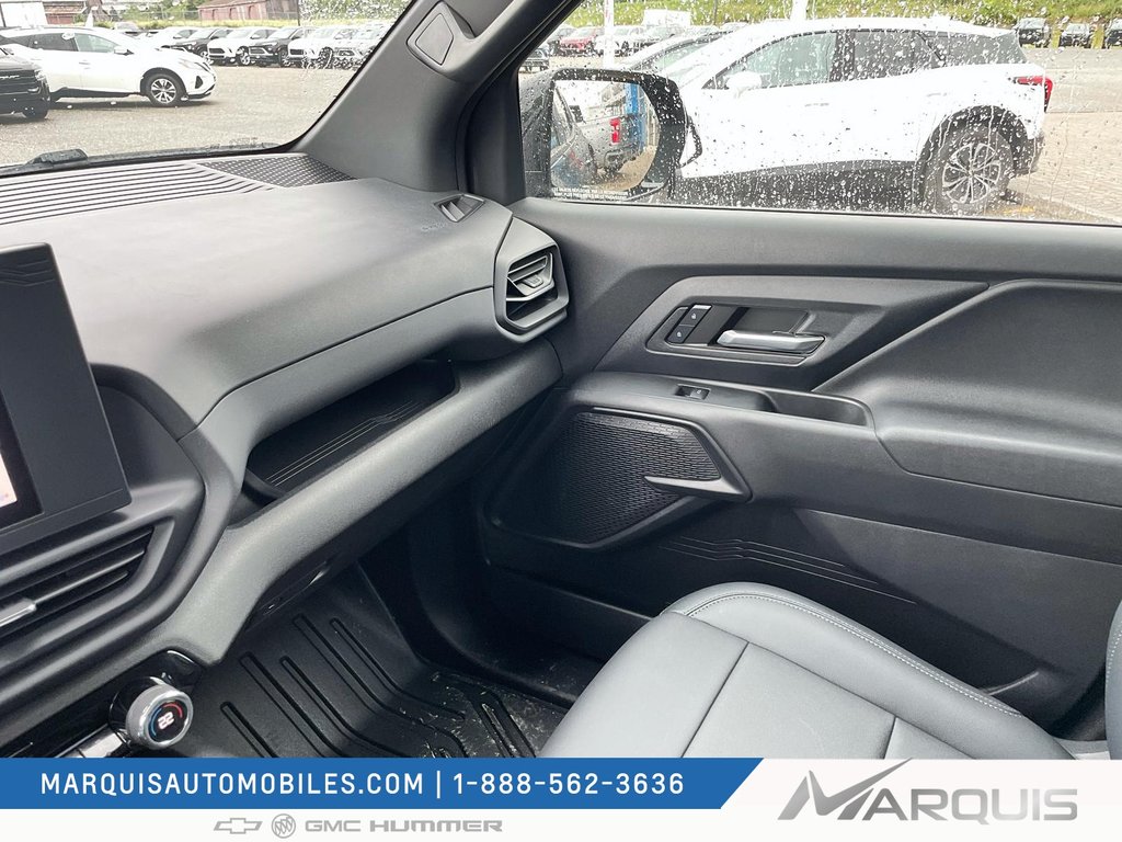 Chevrolet Silverado EV  2024 à Matane, Québec - 14 - w1024h768px