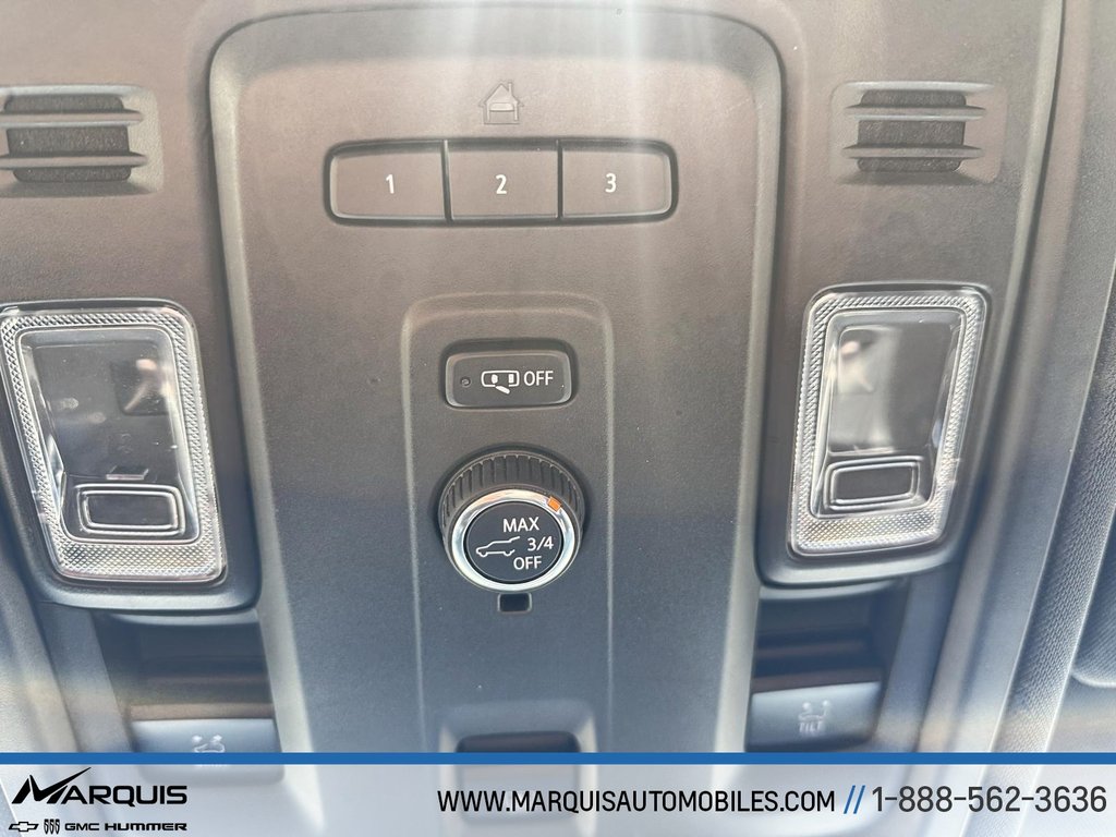 2021 Chevrolet Tahoe in Matane, Quebec - 17 - w1024h768px
