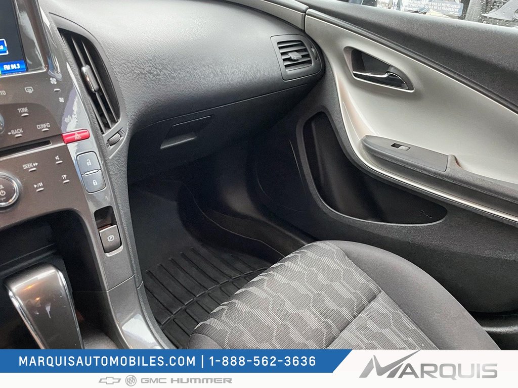 Chevrolet Volt  2015 à Matane, Québec - 18 - w1024h768px