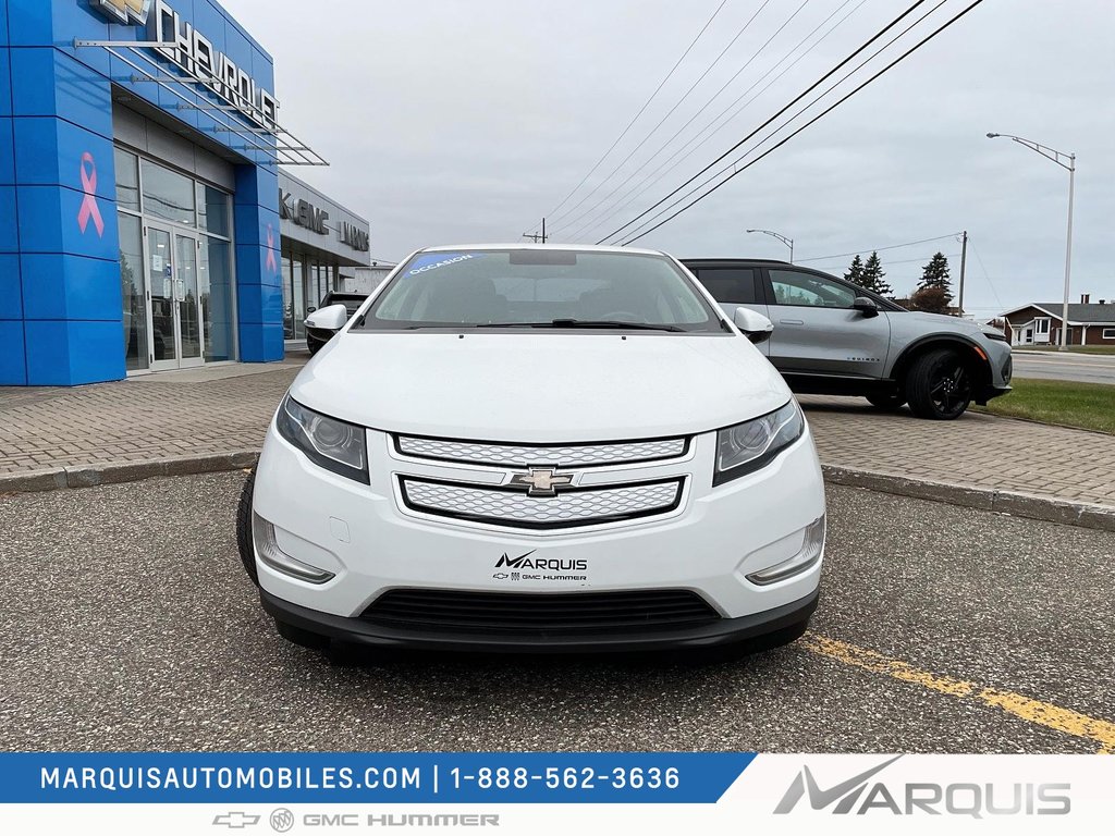 Chevrolet Volt  2015 à Matane, Québec - 3 - w1024h768px