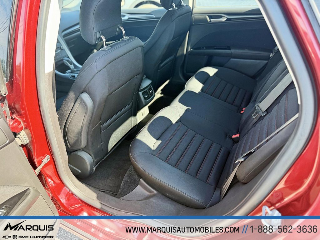 2015 Ford Fusion in Matane, Quebec - 15 - w1024h768px
