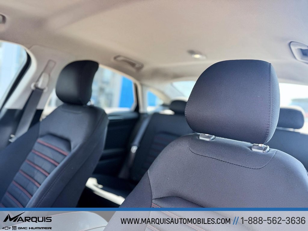 2015 Ford Fusion in Matane, Quebec - 4 - w1024h768px