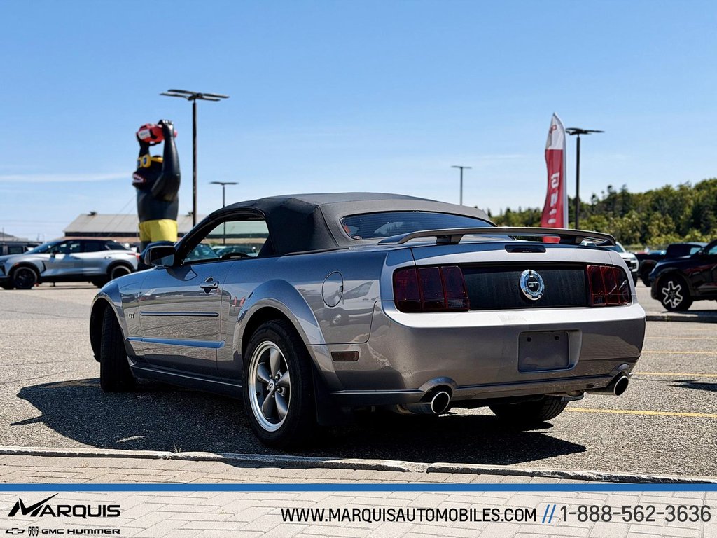 2006 Ford Mustang in Matane, Quebec - 2 - w1024h768px
