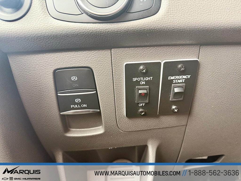 2023 Ford Transit Cargo Van in Matane, Quebec - 4 - w1024h768px