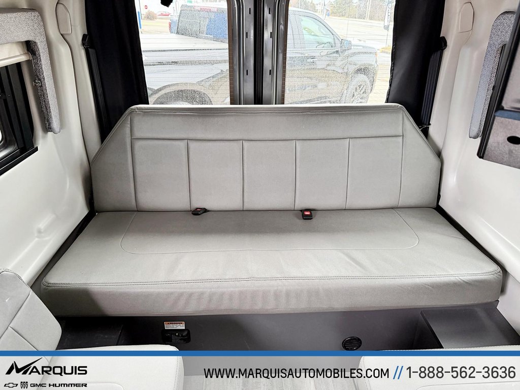 2023 Ford Transit Cargo Van in Matane, Quebec - 17 - w1024h768px