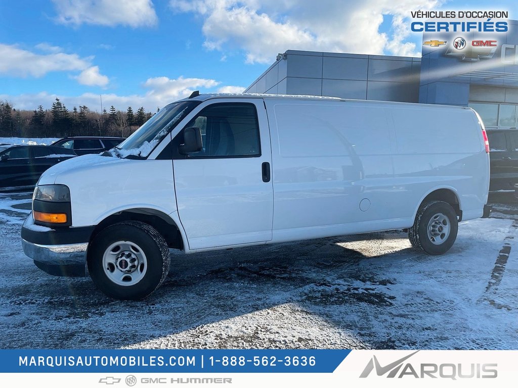 GMC Savana Cargo Van  2021 à Matane, Québec - 2 - w1024h768px