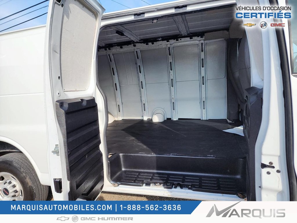 GMC Savana Cargo Van  2021 à Matane, Québec - 11 - w1024h768px