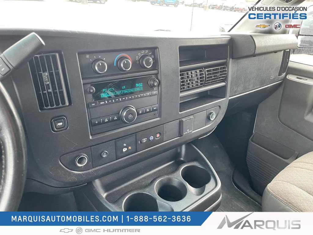 GMC Savana Cargo Van  2021 à Matane, Québec - 11 - w1024h768px