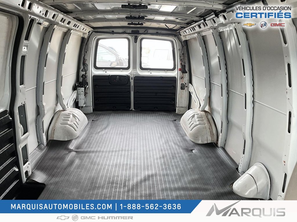 GMC Savana Cargo Van  2021 à Matane, Québec - 12 - w1024h768px