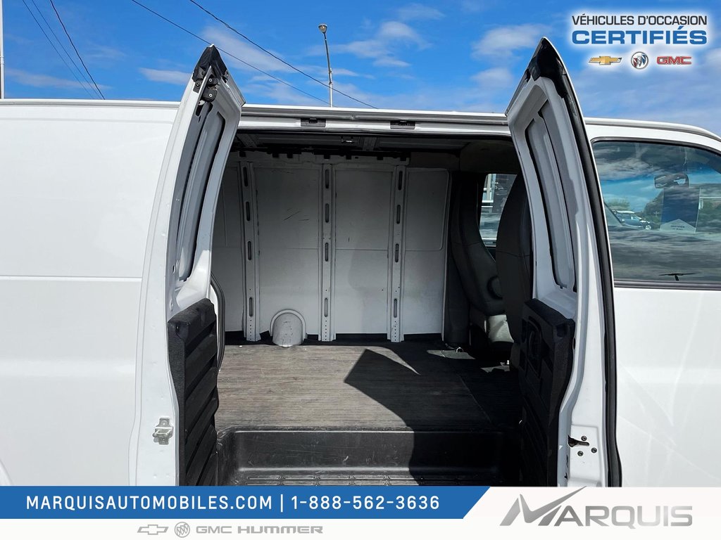 GMC Savana Cargo Van  2022 à Matane, Québec - 15 - w1024h768px