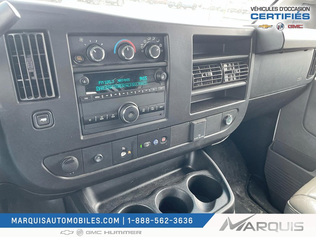 GMC Savana Cargo Van  2022 à Matane, Québec - 9 - w1024h768px