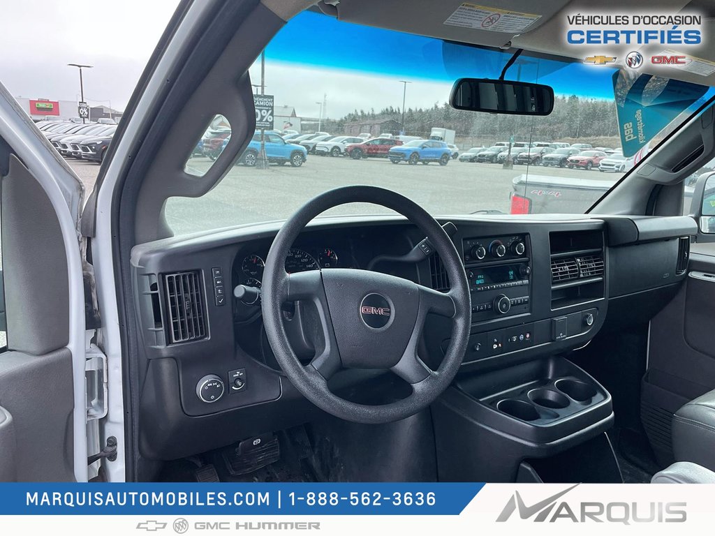 GMC Savana Cargo Van  2022 à Matane, Québec - 6 - w1024h768px