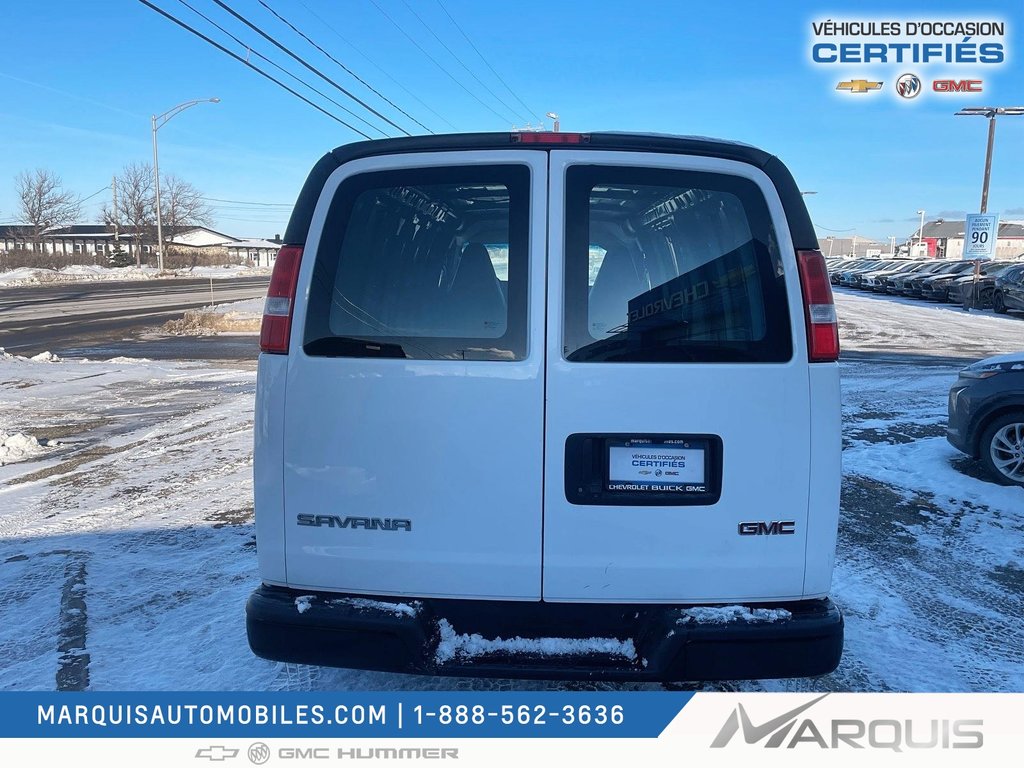 GMC Savana Cargo Van  2022 à Matane, Québec - 4 - w1024h768px